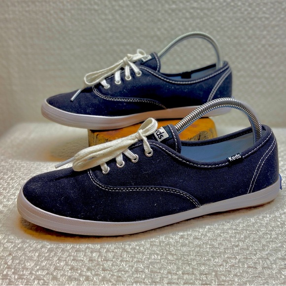 Ked’s Women’s Size 9.5 Champion Casual Low Sneakers WF34100 Black Fabric Lace Up - Picture 2 of 11